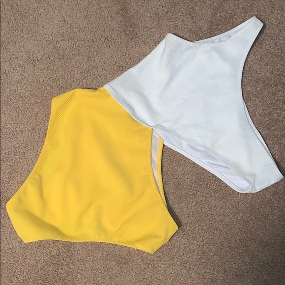 white and yellow cut out swimsuit - Picture 2 of 2